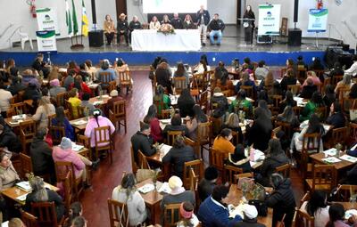 6º Encontro Regional de Mulheres Rurais reúne mais de 300 participantes em Laranjeiras do Sul